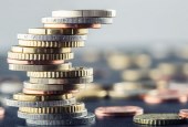 5千亿史上最大MLF确认货币宽松 积极财政政策如何更积极？